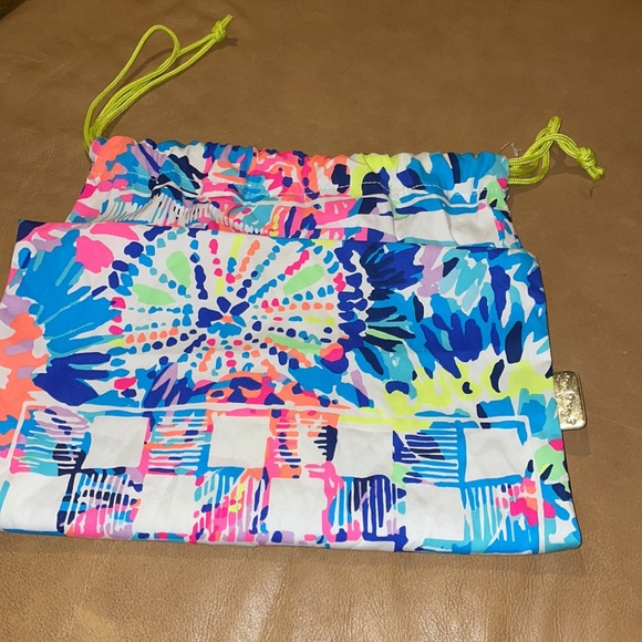 🌸 Lilly Pulitzer 🌸 - Picture 2 of 7